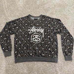 Women’s Stussy Safari Print Crewneck Sz M
